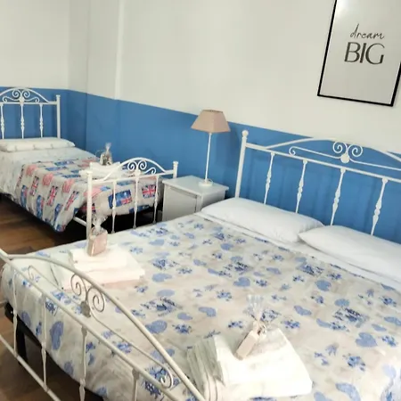 Casa Della Nonna Pasqua Feriehus *